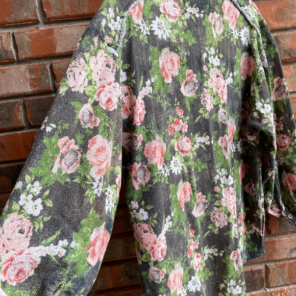 Free people light green with multi floral button down blouse top small - Picture 4 of 8